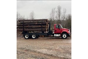 2011 International 4400 SBA  Truck-Log